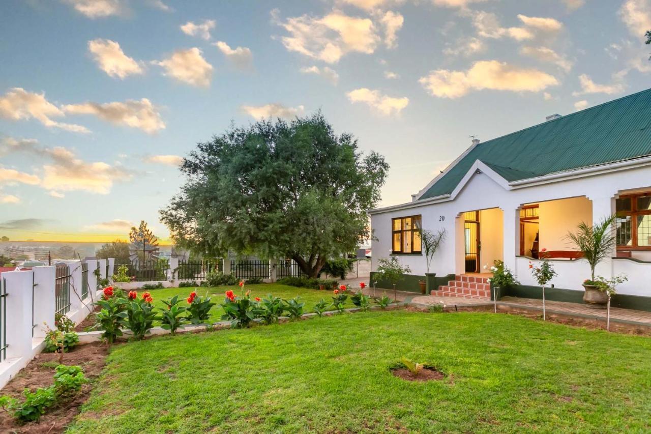 Ravenscliff Villa Оудсхорн Екстериор снимка